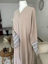 Abaya Signature rose poudré Qamira