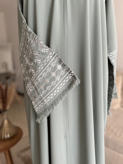 Abaya Signature vert d'eau Qamira