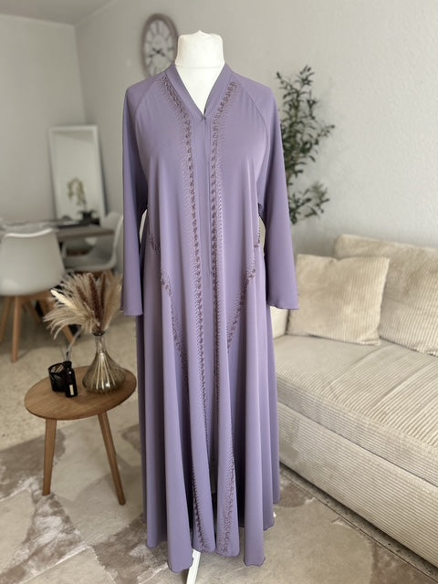 Abaya de cérémonie violet clair Qamira