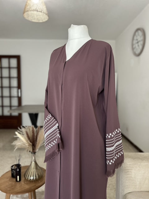 Abaya Signature violet brodée Qamira